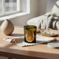 Bougie en verre d'inspiration française au parfum de citron, figue, bois de cèdre et lavande pour salon et chambre