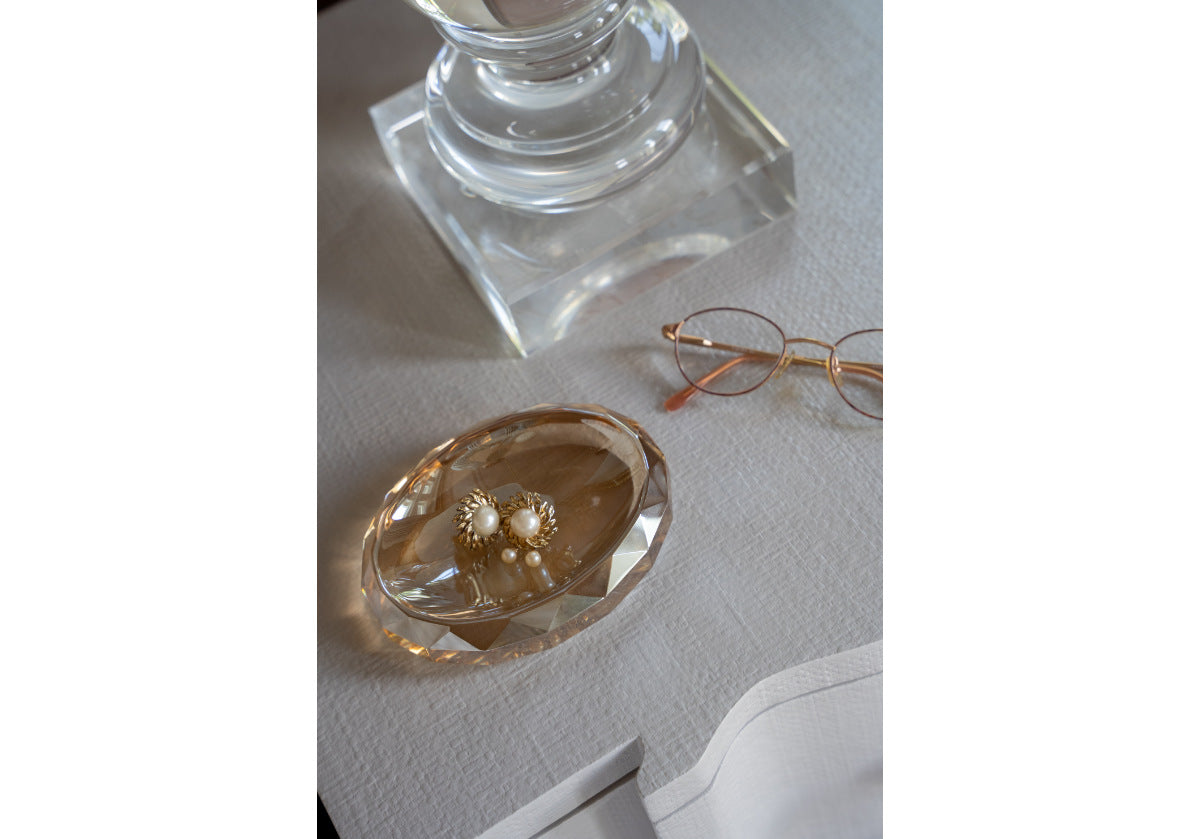 Vide-poches de luxe en cristal avec forme ambrée facettée pour coiffeuse et entrée