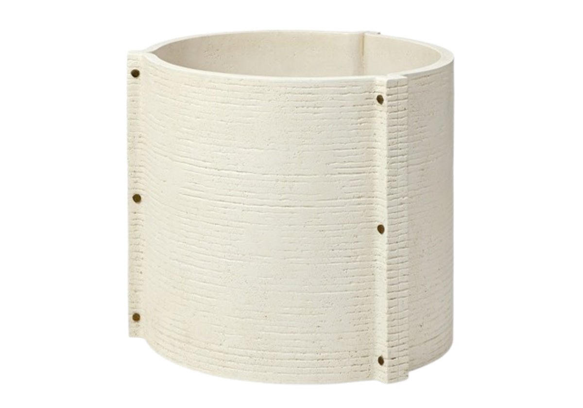 Jardinière extérieure moderne en pierre avec relief texturé et détails bronze peints à la main pour patio et balcon