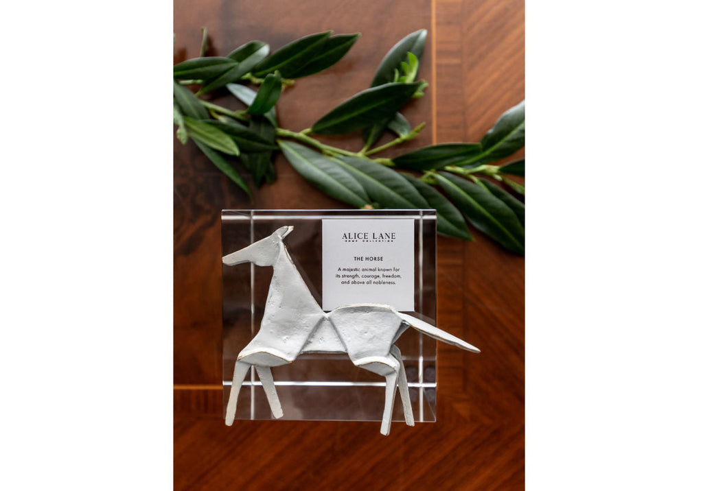 Sculpture de cheval en laiton classique avec détails en fonte pour bureau et salon