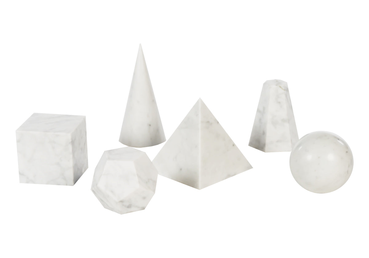 Sculpture géométrique minimaliste en marbre de Carrare avec design multi-formes en pierre massive pour salon et bureau
